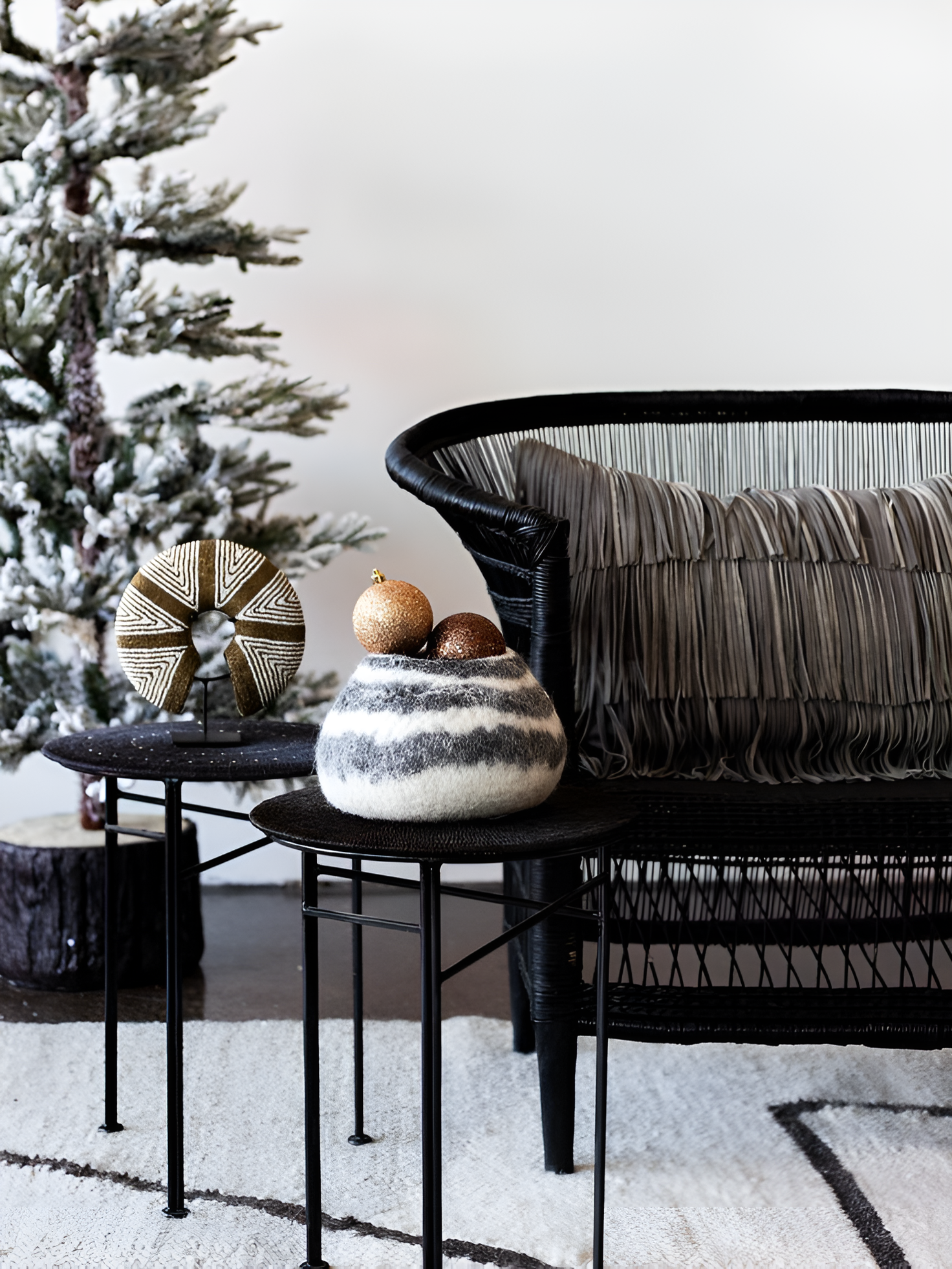 Christmas decoration: Embracing African Craftsmanship for a Sustainable Festive Season